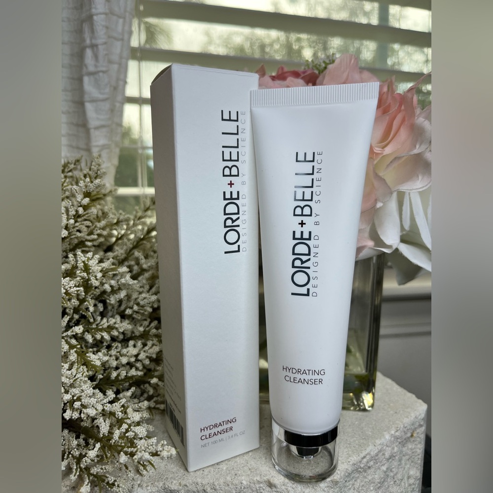 NIB - LORDE + BELLE - Hydrating Cleanser
